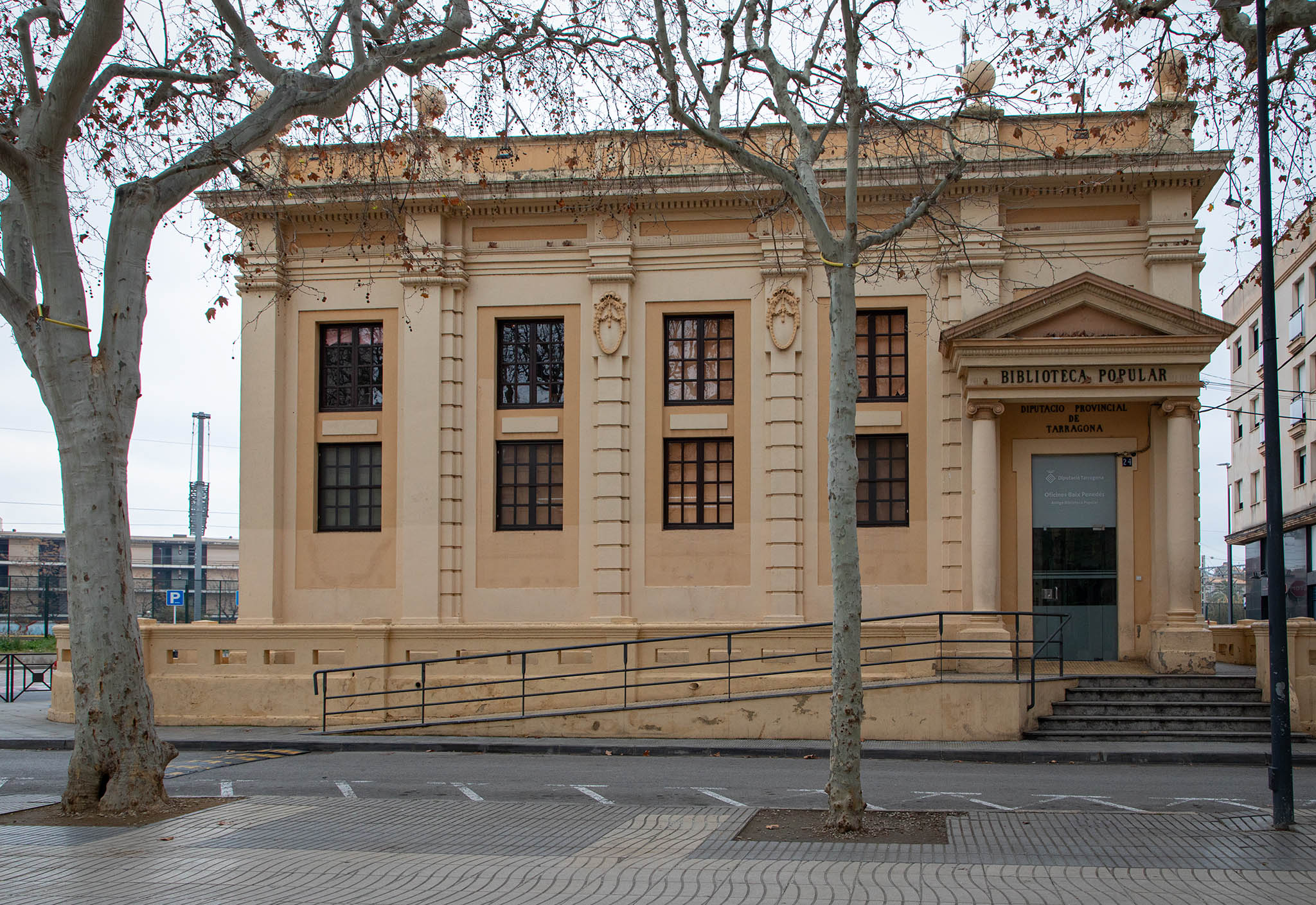 exterior Biblioteca Popular del Vendrell