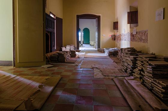 Obres en el paviment interior