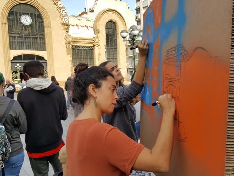 L’Escola d’Art i Disseny de la Diputació a Tarragona porta el dibuix als carrers de la ciutat per celebrar el Big Draw