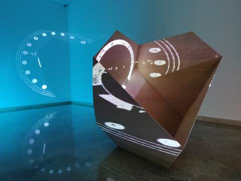 Una exposició al MAMT redescobreix Tom Carr