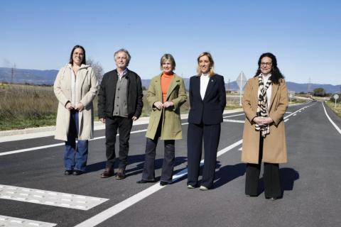 Fotografia de grup a la carreterra