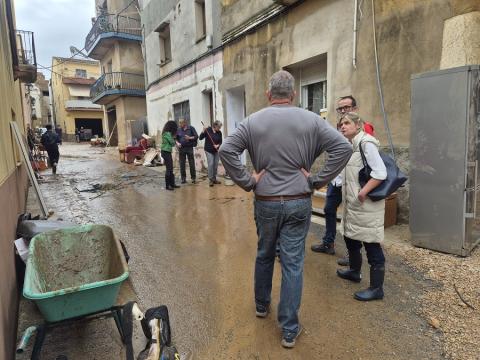 La presidenta de la Diputació, Noemí Llauradó, i el vicepresident Enric Adell, durant la visita a Godall