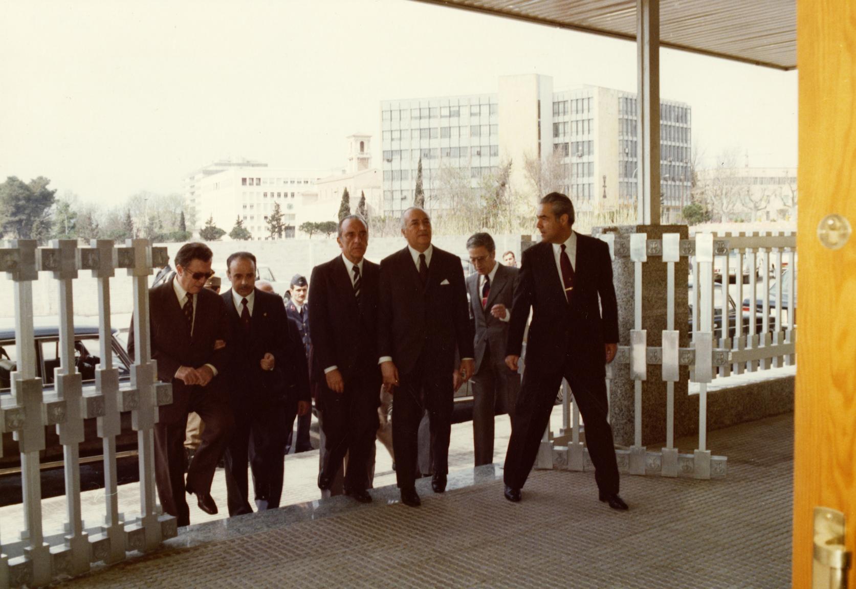 L'acte inaugural va incloure una visita a les cinc plantes de l'immoble