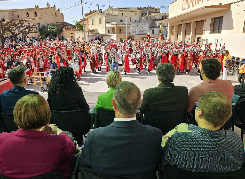 Plaça Verdaguer de Puigpelat, durant la trobada d'armats