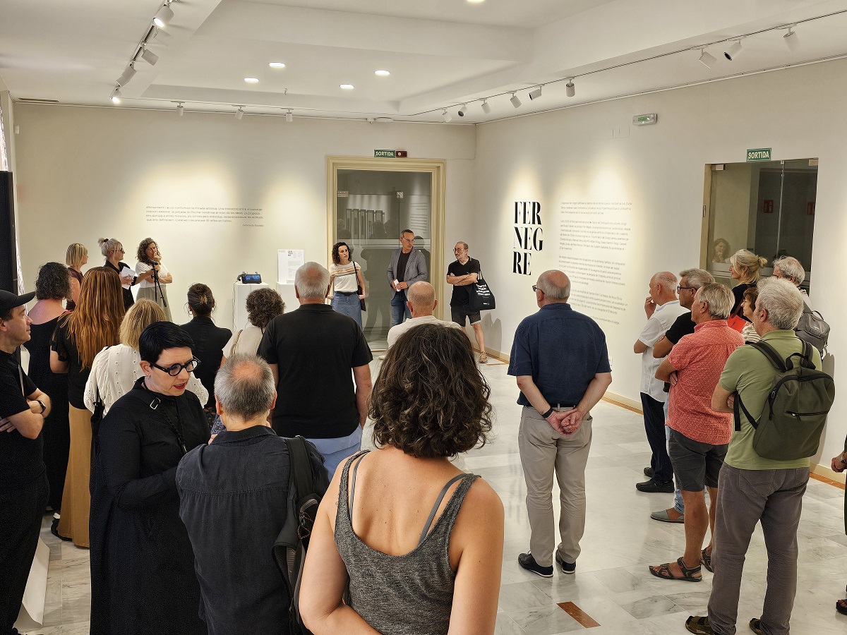 La mostra es pot visitar a la sala d'exposicións del Palau Bofarull, al carrer de Llovera de Reus