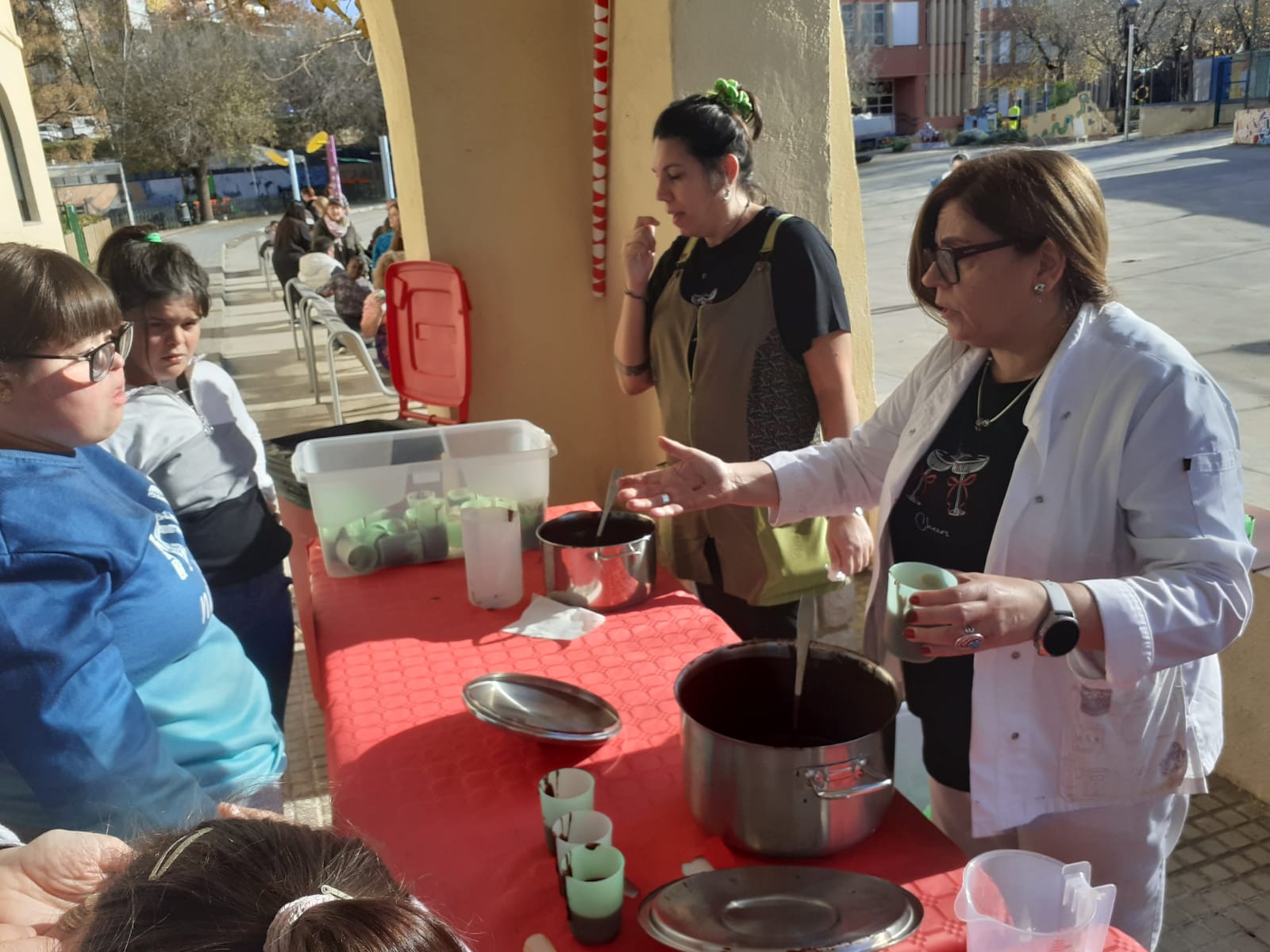 Xocolatada solidària al CEE Sant Rafael