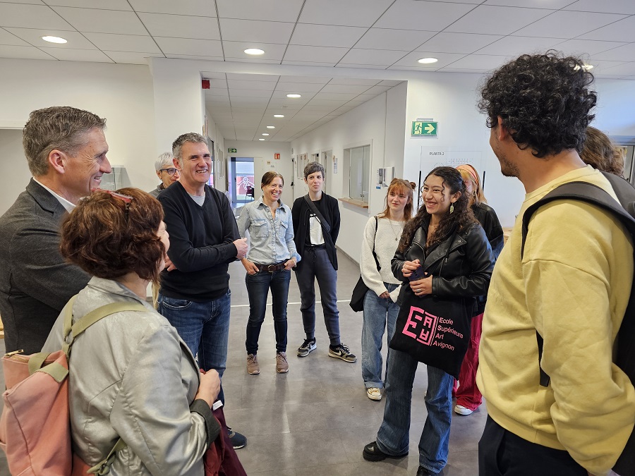 El diputat delegat d'enseyaments artístics, Josep Baiges, ha rebut a l'alumnat francès